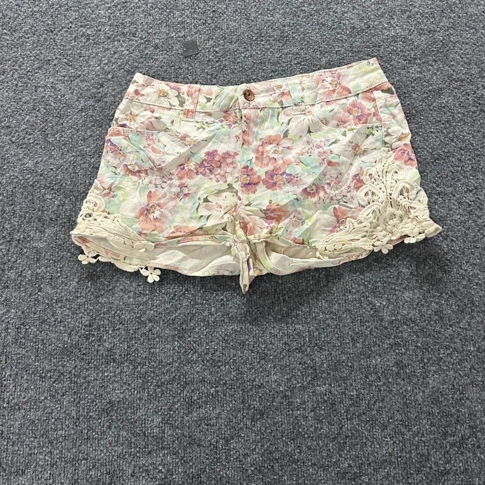 dELiA*s Shorts Womens Size 3/4 Floral Crochet Lace Trim Denim Stretch Boho